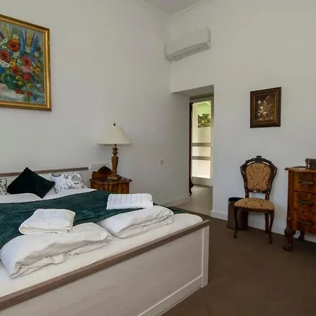 Kira Panzio * Lengyeltoti